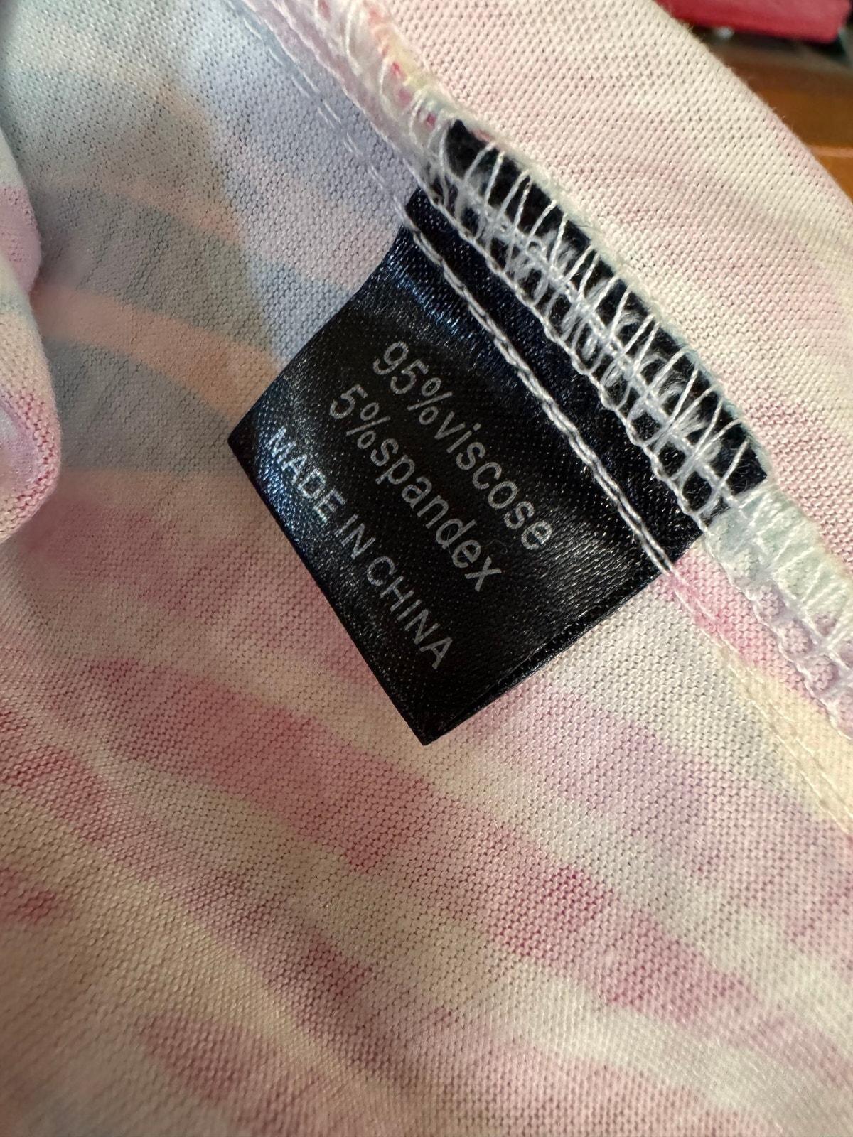 0 R282 NWT Southern Stitch XL 22" ptp Tank Pink Zebra R0000282