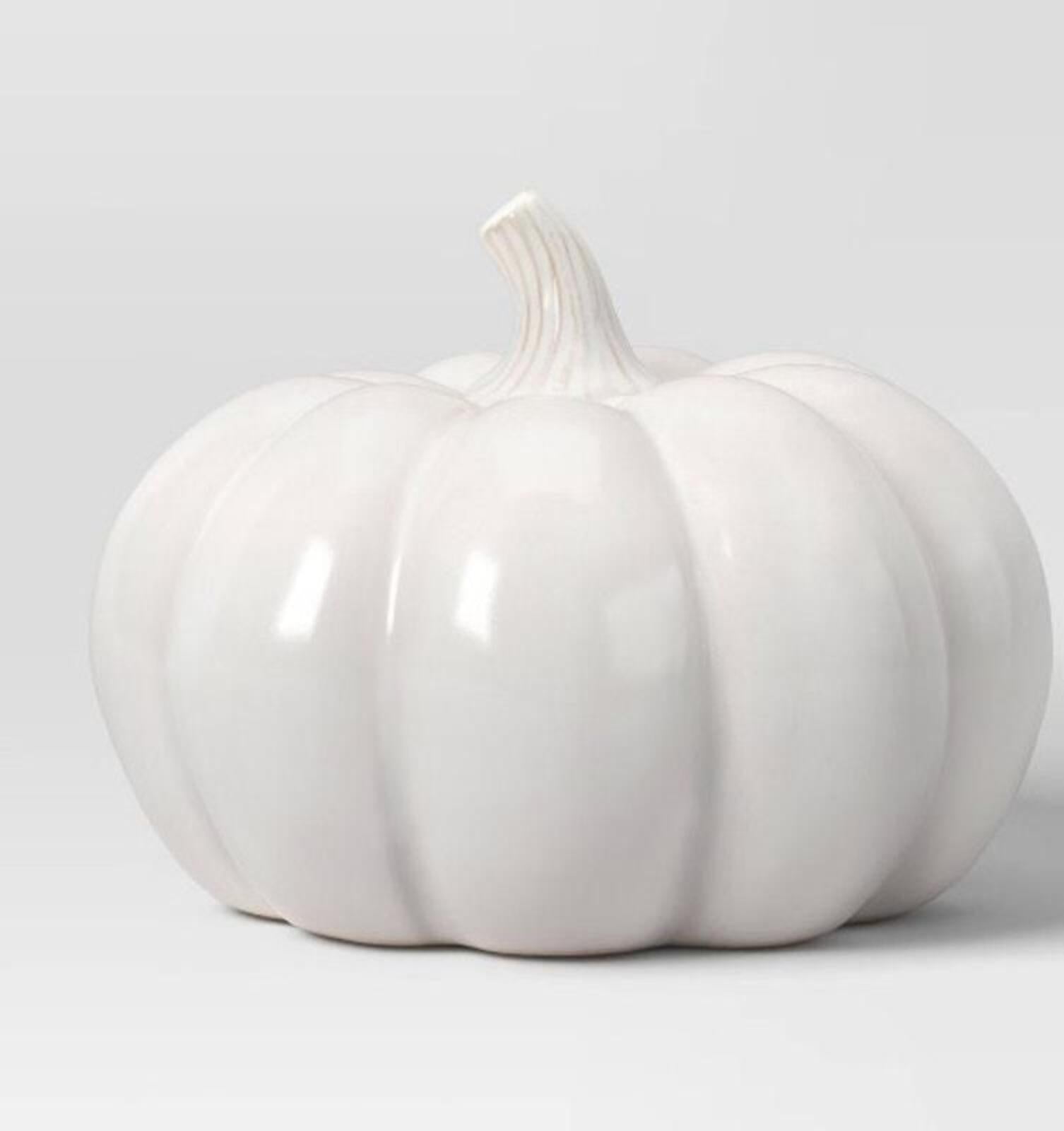 A758 New Ceramic Pumpkin 5.75" Tall 6.5" wide by Room Essentials A0000758