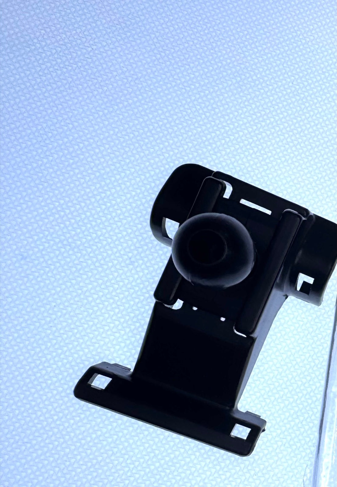 NWOT Gravity Linkage Car Mount for Apple Devices A0001416