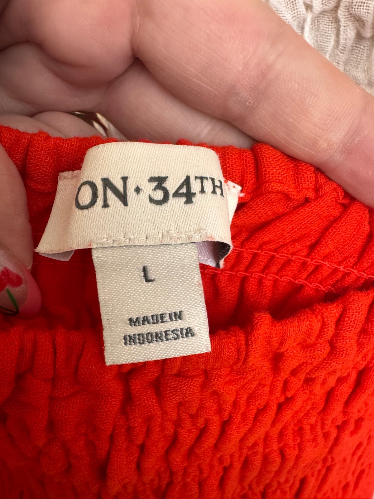 1041 NWT On 34th Large 19-21" PTP Orangish-Red Smocked Crop Tank Top A0001041