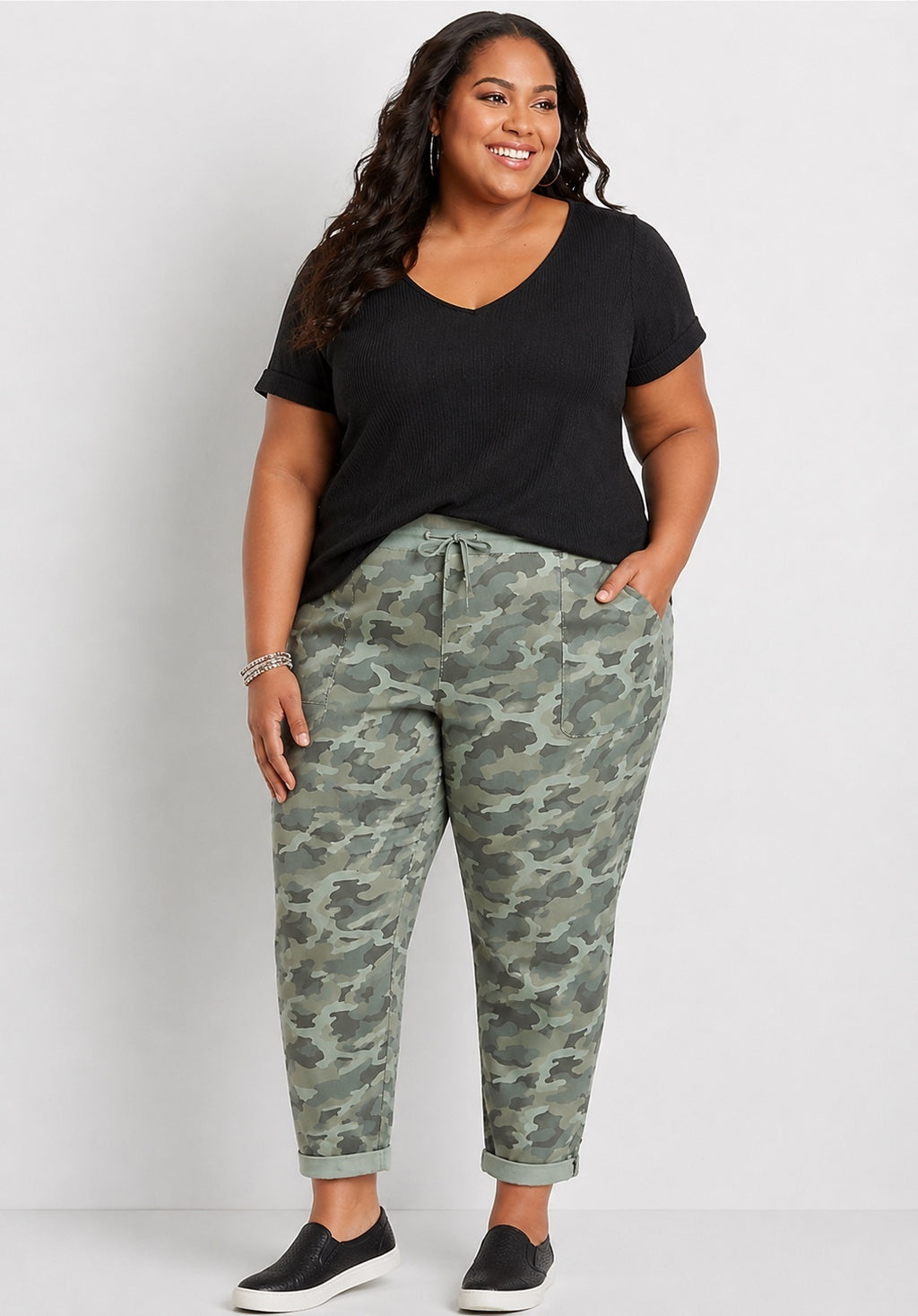 1039 NWT Maurices Plus Size 22W Camo Weekender Drawstring Pants Waist A0001039