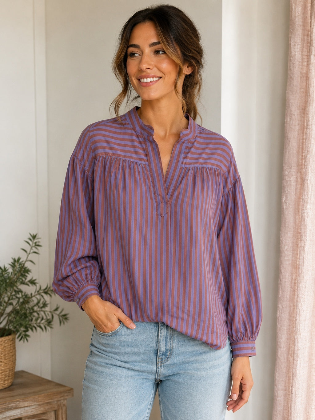1028 NWT Freyhem 25” PTP Oversized Small Striped Long Sleeve Blouse A0001028
