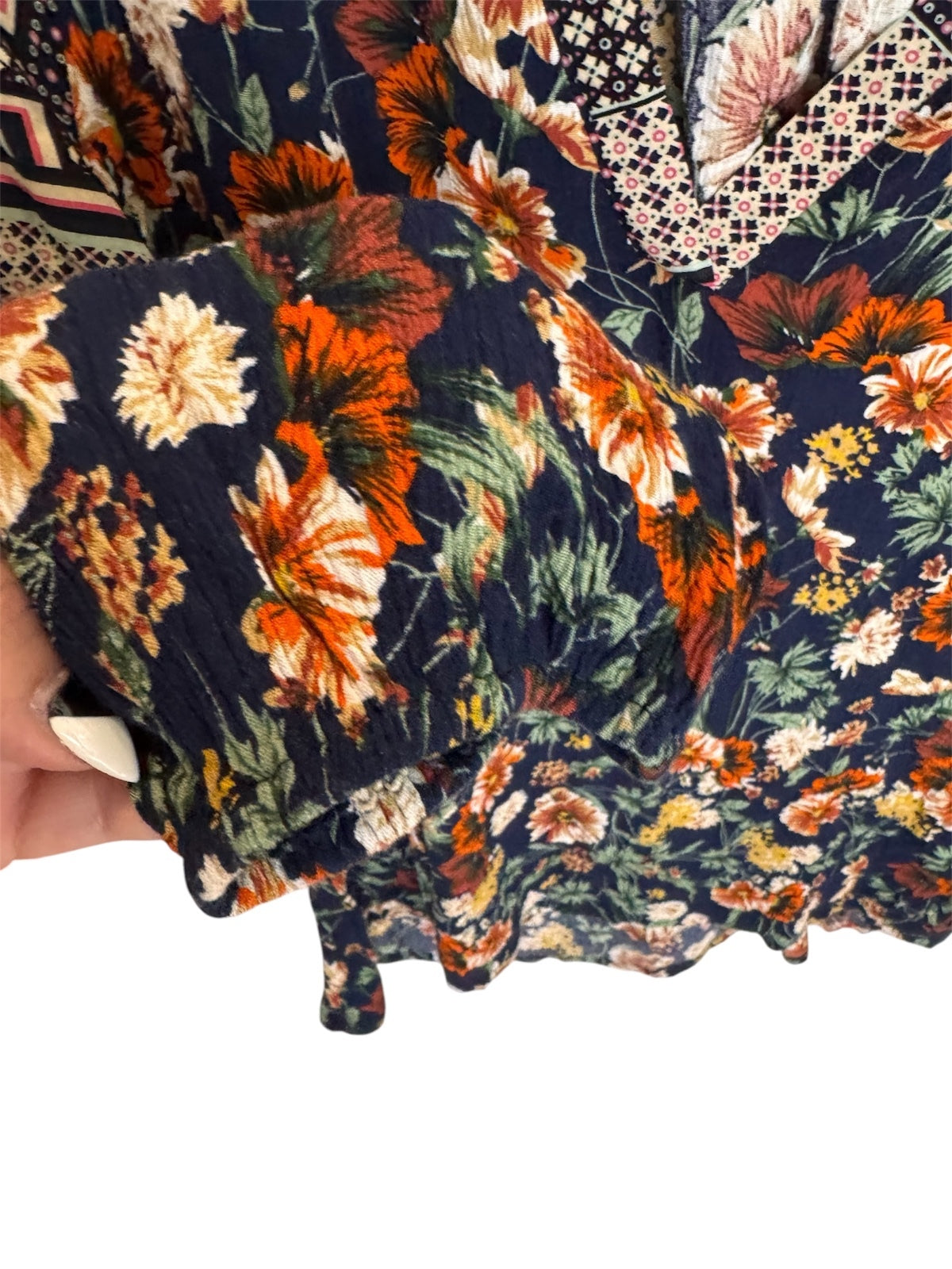 1275 Jodifl Medium 22” PTP Floral and Patchwork Pattern Blouse A0001275
